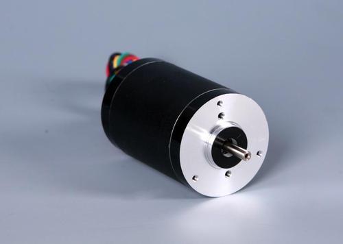 無刷直流電動機優(yōu)勢為何大于缺點？